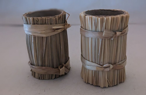 2 x Strohbehälter Strohfass Krippenzubehör
