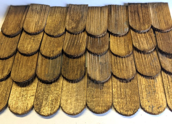 Dachschindeln Holzschindeln 2-fach coloriert mit Rundung, 32 Stk, Echtholz