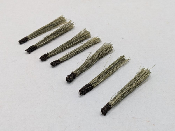 Grasbüschel Grün Lang – 7 Stück (ca. 5 cm) – Krippenbau & Dioramen