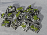 Felsen aus Hartschaumstoff, coloriert und begrünt, 12 Stck. Felsen aus Hartschaumstoff, coloriert und begrünt, 12 Stck.