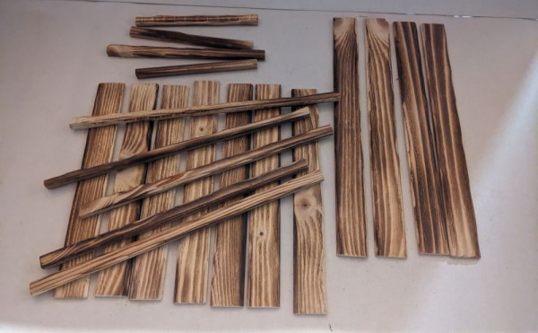 Holz geflammt 20-teilig Bretter Balken Holz Krippenbaumaterial